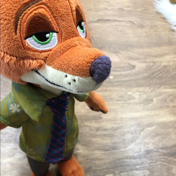 Zootopia Nick Wilde Fox Plush - Picture 3 of 6